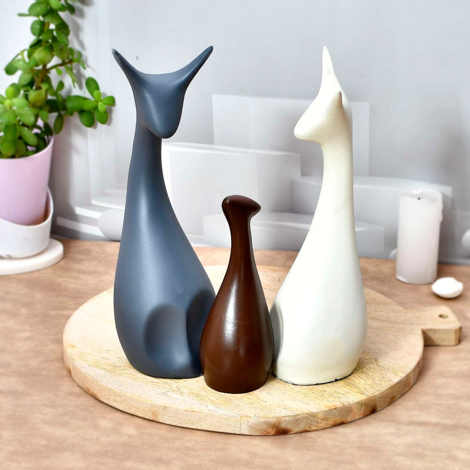 Giraffe Pair Antique Finish Showpiece - Image 3